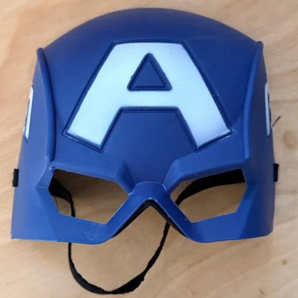 Rubies Marvel Avengers Deluxe Captain America Size Small - Picture 6 of 10